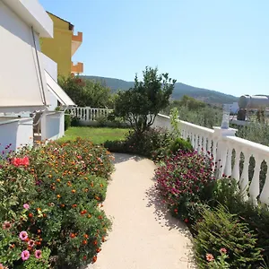 Apartment Taku, Ksamil