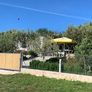 Villa Ermali, Ksamil